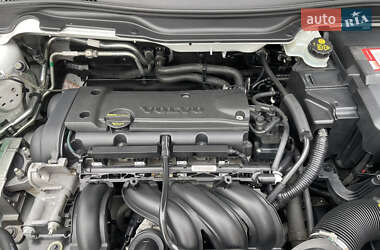 Універсал Volvo V50 2010 в  фото 56 Універсал Volvo V50 2010 в