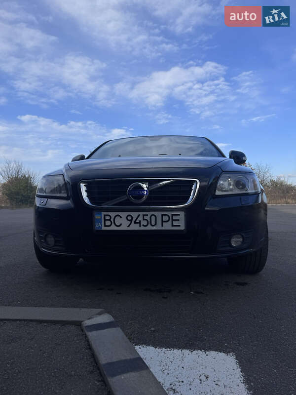 Универсал Volvo V50 2011 в Краматорске
