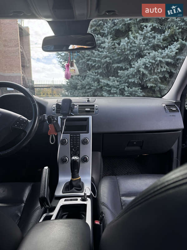Универсал Volvo V50 2011 в Краматорске
