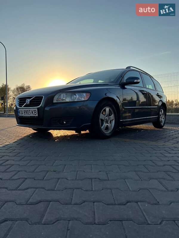 Універсал Volvo V50 2009 в Києві фото Універсал Volvo V50 2009 в Києві