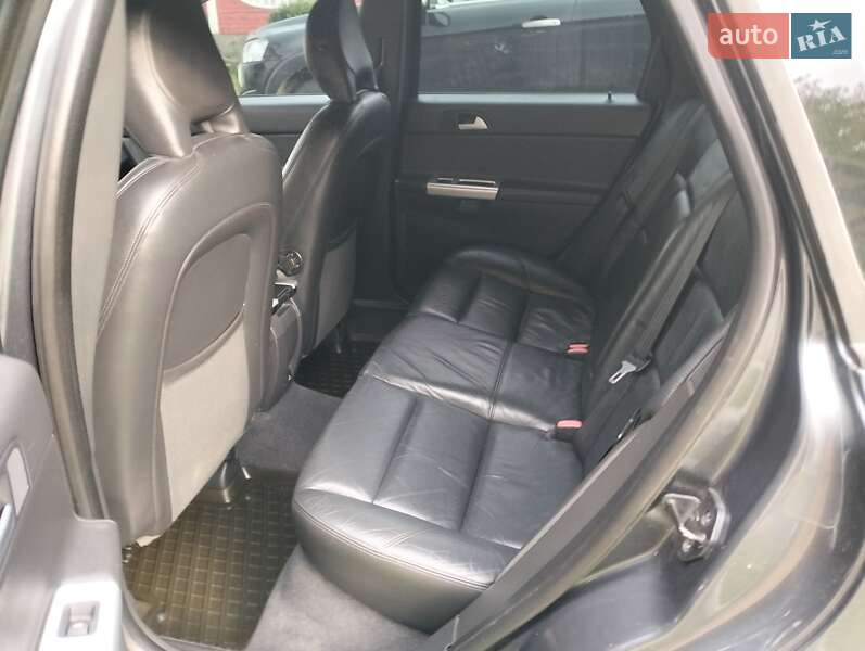 Універсал Volvo V50 2010 в Коломиї