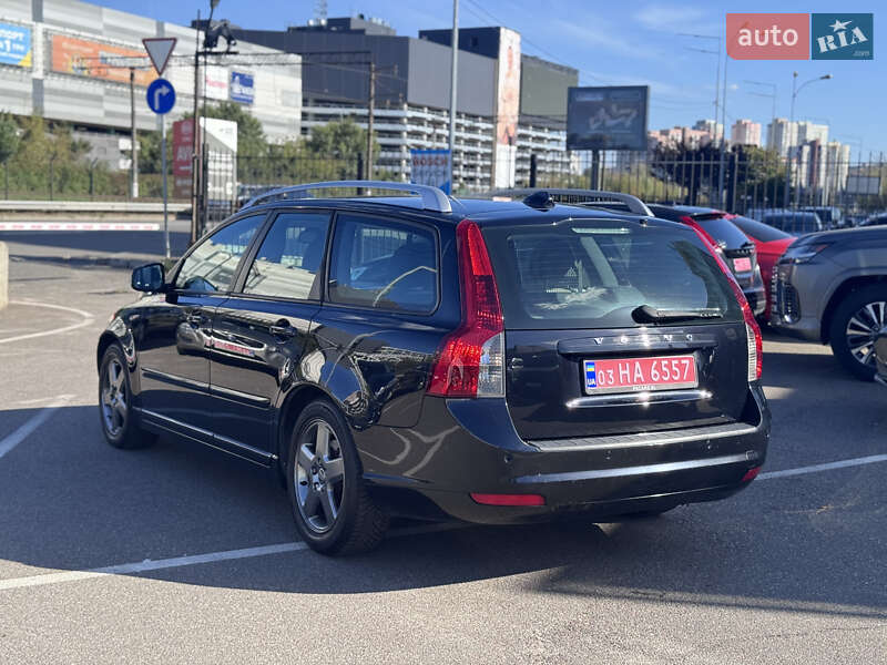Универсал Volvo V50 2010 в Киеве фото 8 Универсал Volvo V50 2010 в Киеве