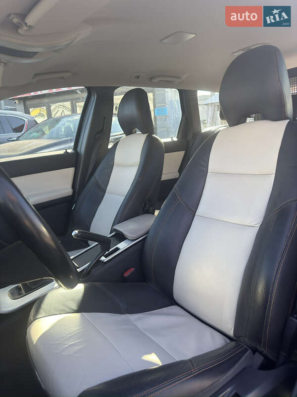 Универсал Volvo V50 2010 в Киеве фото 21 Универсал Volvo V50 2010 в Киеве