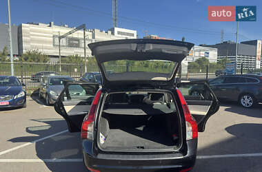 Універсал Volvo V50 2010 в  фото 16 Універсал Volvo V50 2010 в