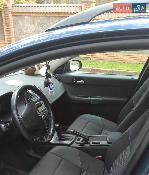 Універсал Volvo V50 2008 в Чернігові