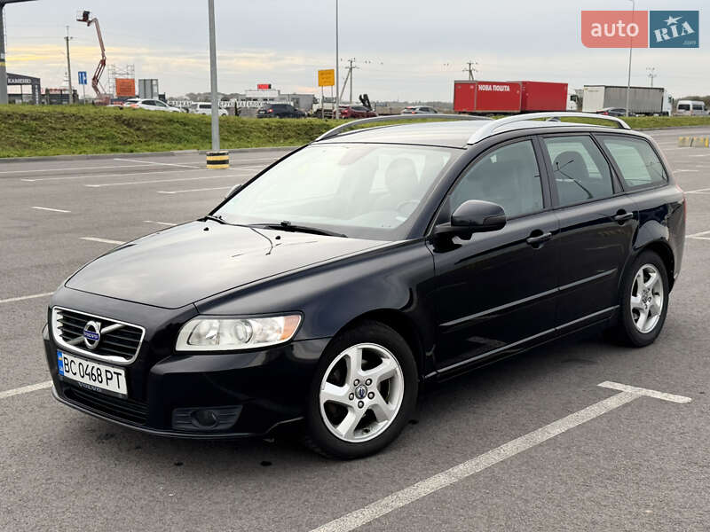 Volvo V50 2011 Volvo V50 2011