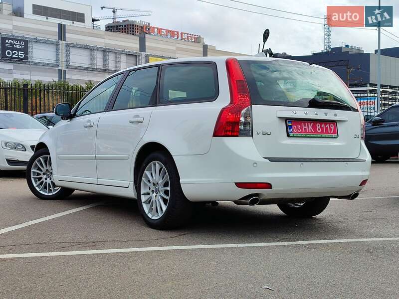 Універсал Volvo V50 2011 в Києві