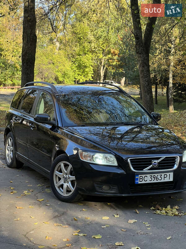 Універсал Volvo V50 2008 в Львові фото Універсал Volvo V50 2008 в Львові