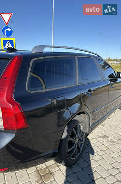 Универсал Volvo V50 2012 в 