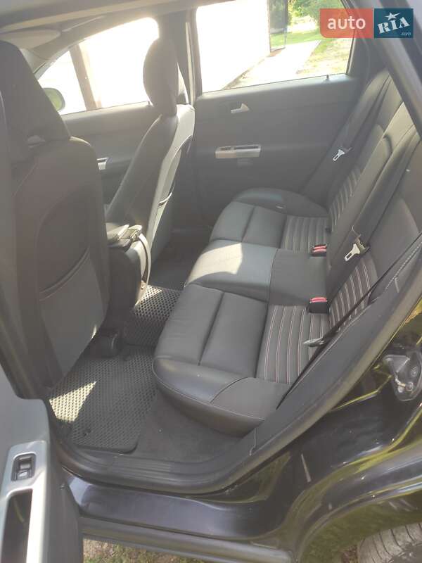 Универсал Volvo V50 2009 в Косове фото 10 Универсал Volvo V50 2009 в Косове