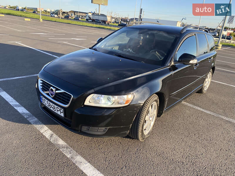 Універсал Volvo V50 2010 в Львові