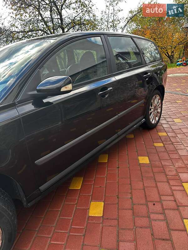 Универсал Volvo V50 2004 в Отынии фото 6 Универсал Volvo V50 2004 в Отынии