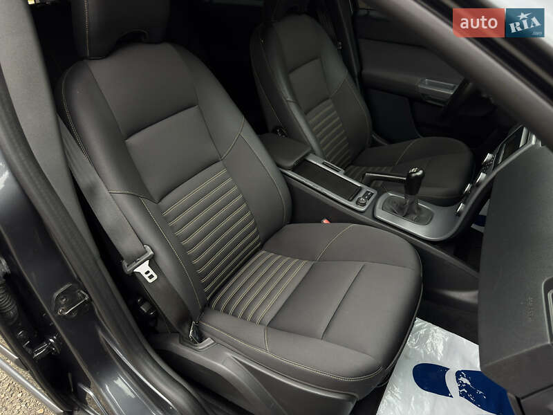 Універсал Volvo V50 2011 в Моршині