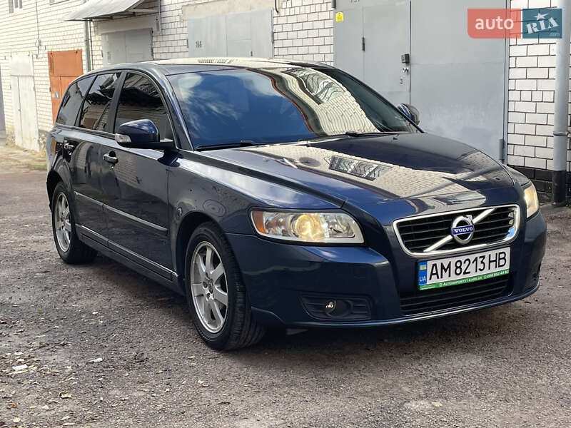 Універсал Volvo V50 2012 в Житомирі