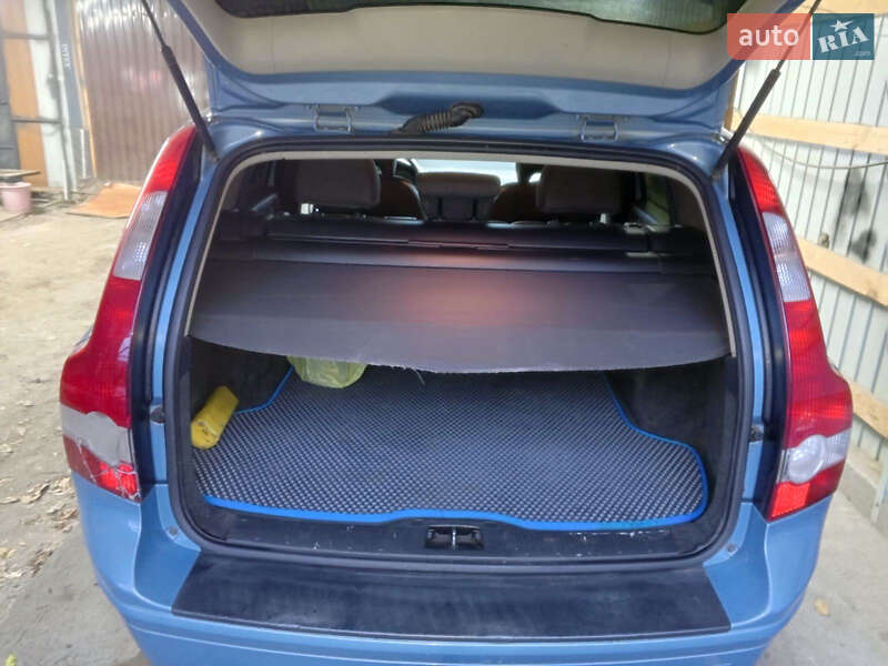 Универсал Volvo V50 2005 в Братском