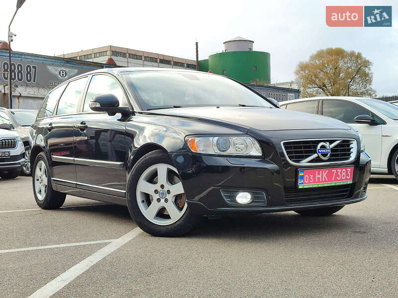 Универсал Volvo V50 2012 в Киеве фото 58 Универсал Volvo V50 2012 в Киеве