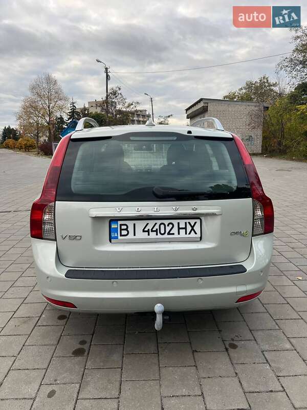 Универсал Volvo V50 2011 в Горишних Плавнях
