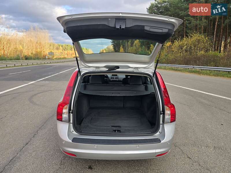 Универсал Volvo V50 2009 в Ковеле фото 43 Универсал Volvo V50 2009 в Ковеле