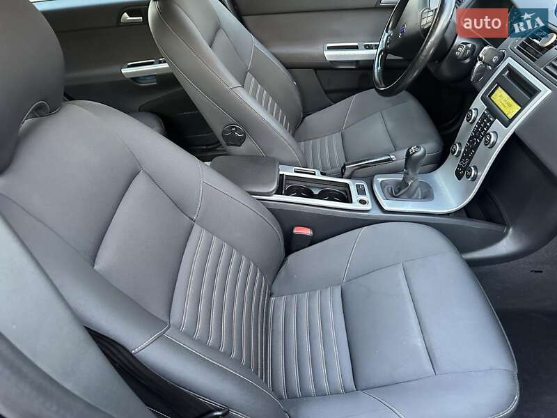 Универсал Volvo V50 2011 в Костополе фото 24 Универсал Volvo V50 2011 в Костополе