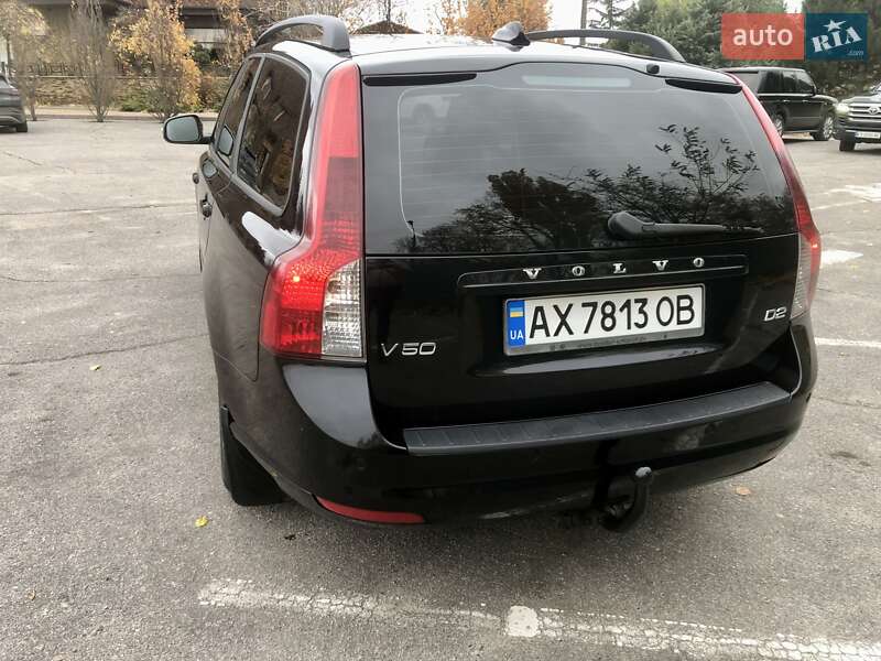 Универсал Volvo V50 2010 в Харькове