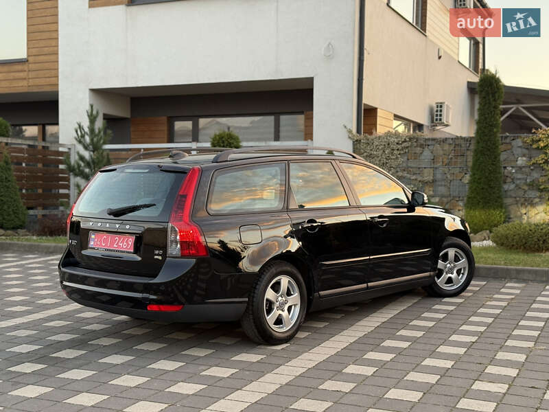 Универсал Volvo V50 2009 в Стрые фото 79 Универсал Volvo V50 2009 в Стрые