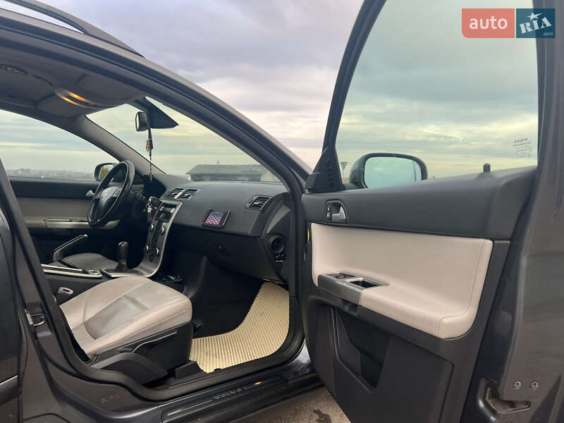 Универсал Volvo V50 2007 в Ровно фото 23 Универсал Volvo V50 2007 в Ровно
