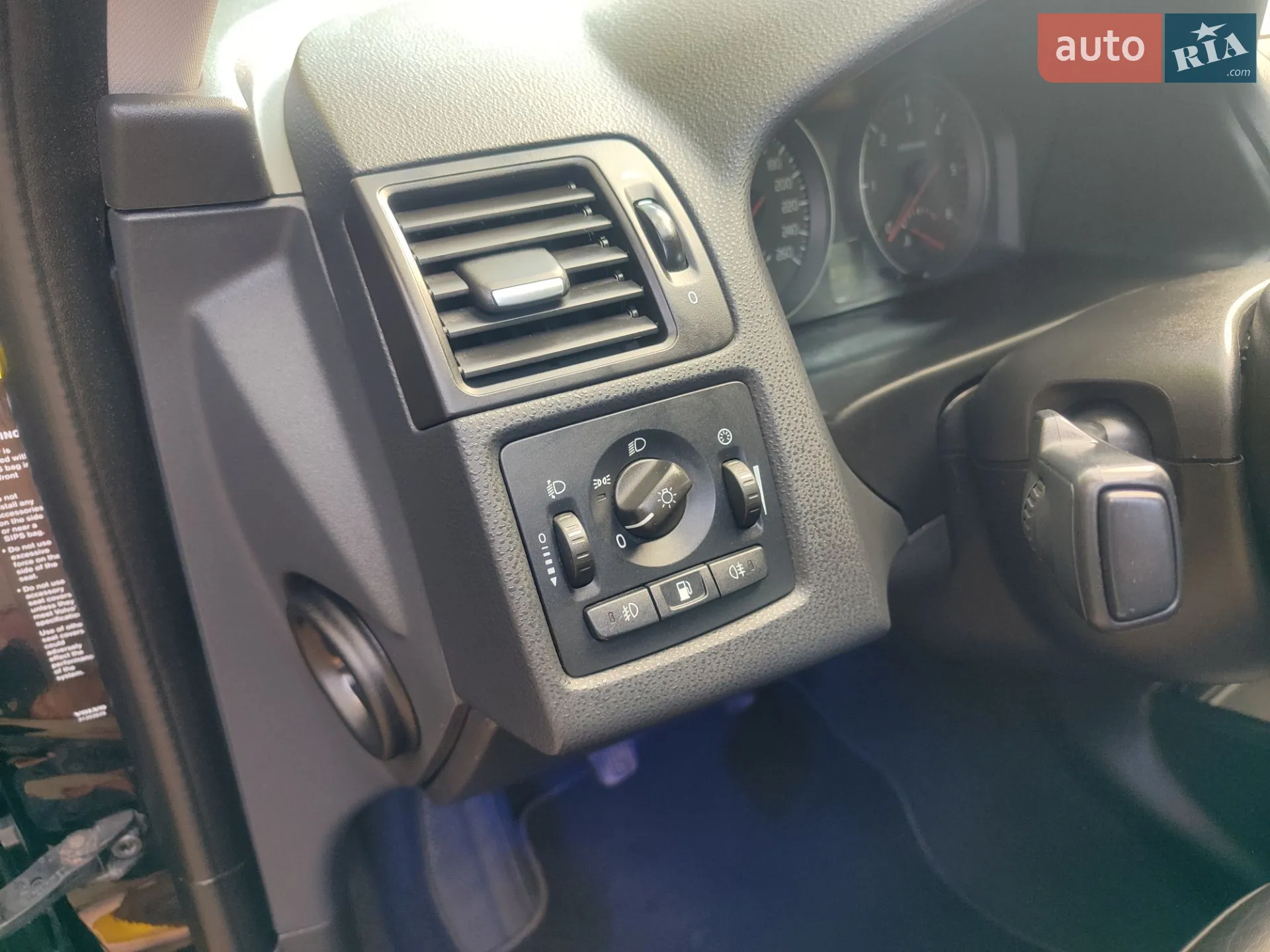 2010 Volvo V50 - мініатюра 29