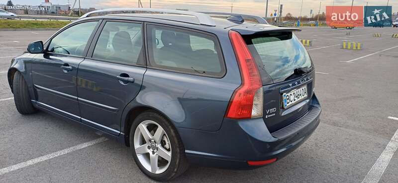 Універсал Volvo V50 2010 в Львові