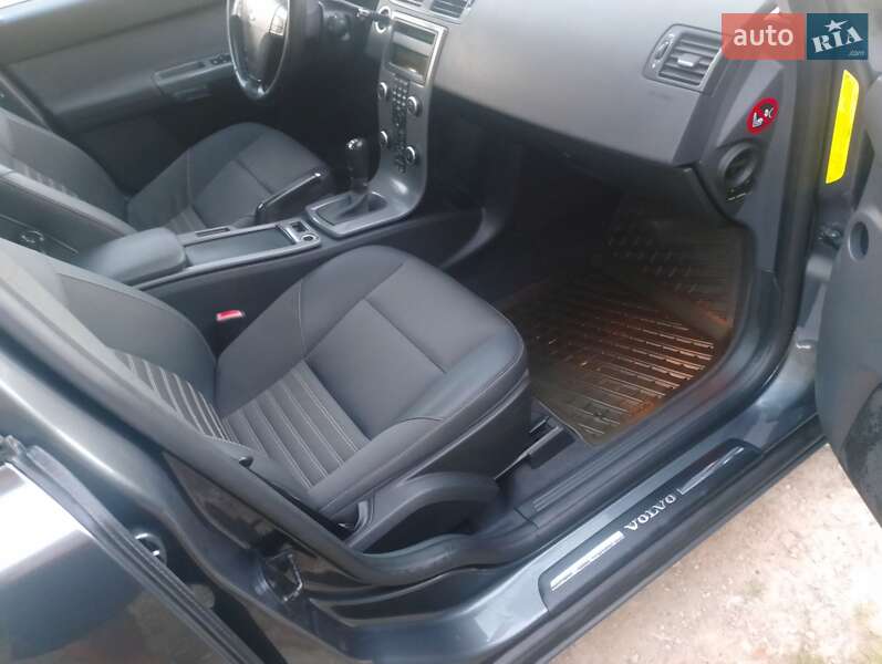 Универсал Volvo V50 2008 в Тернополе