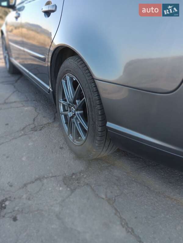 Универсал Volvo V50 2012 в Нововолынске