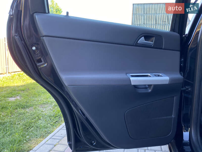 Универсал Volvo V50 2010 в Луцке фото 60 Универсал Volvo V50 2010 в Луцке