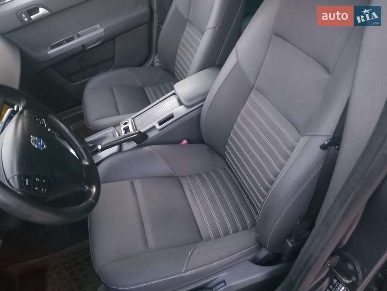 Универсал Volvo V50 2008 в Тернополе