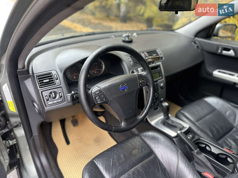 Универсал Volvo V50 2006 в Киеве фото 12 Универсал Volvo V50 2006 в Киеве