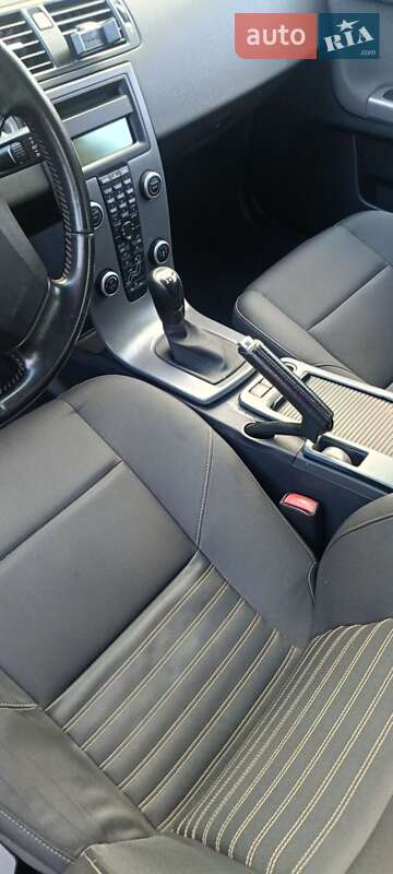 Универсал Volvo V50 2011 в Киеве фото 21 Универсал Volvo V50 2011 в Киеве