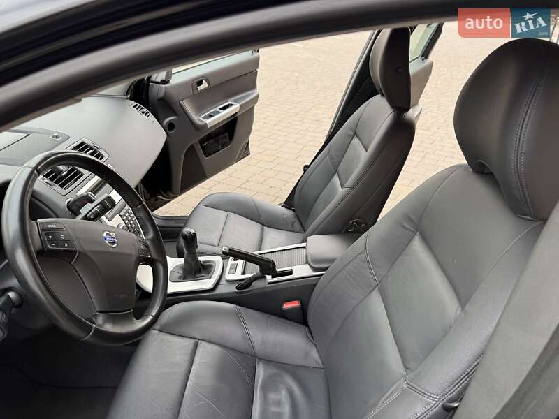 Универсал Volvo V50 2011 в Стрые фото 49 Универсал Volvo V50 2011 в Стрые