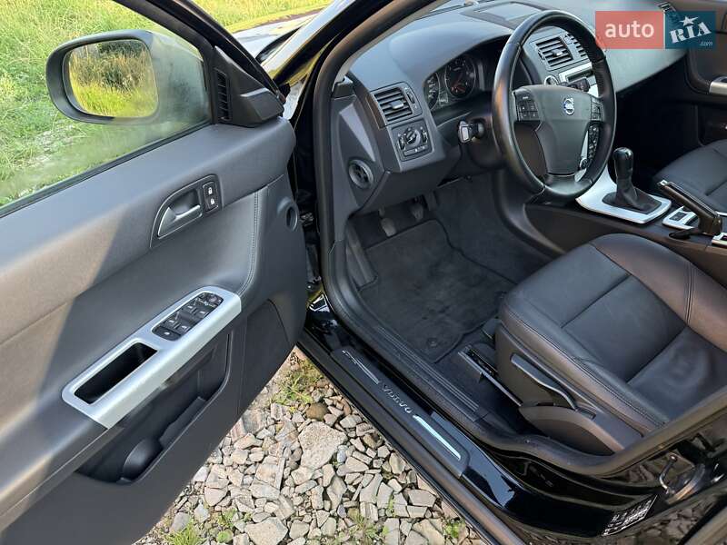 Универсал Volvo V50 2011 в Стрые фото 84 Универсал Volvo V50 2011 в Стрые