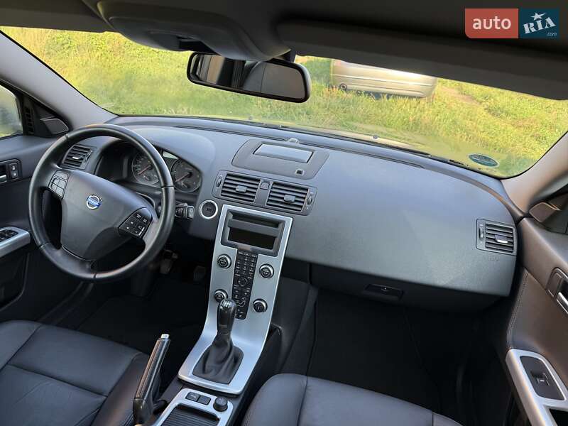 Универсал Volvo V50 2011 в Стрые фото 94 Универсал Volvo V50 2011 в Стрые
