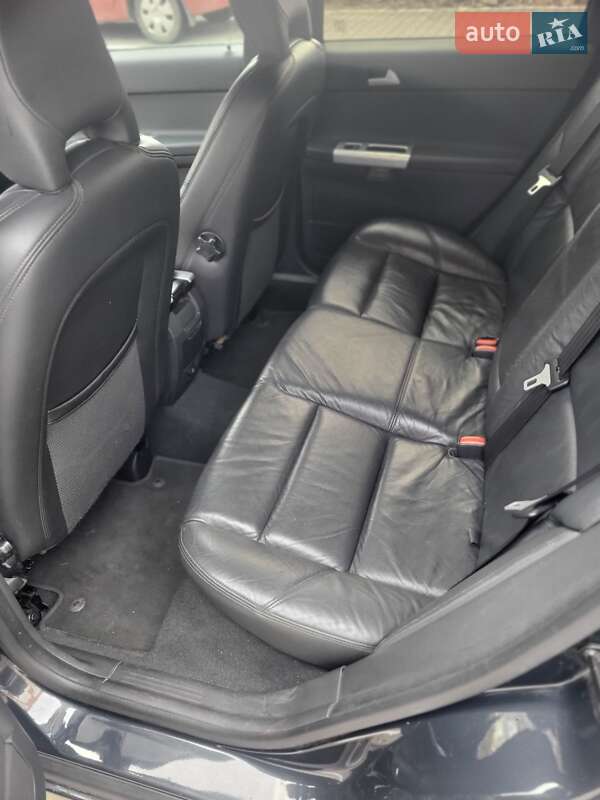 Универсал Volvo V50 2010 в Луцке