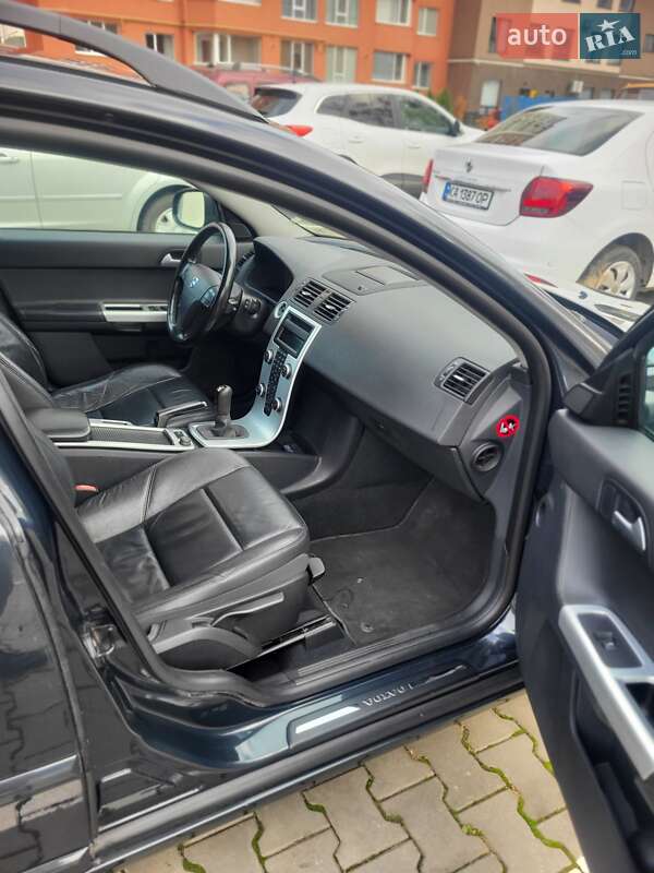 Универсал Volvo V50 2010 в Луцке