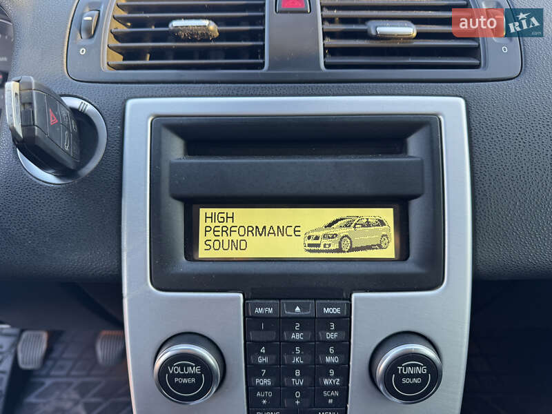 Універсал Volvo V50 2012 в Стрию