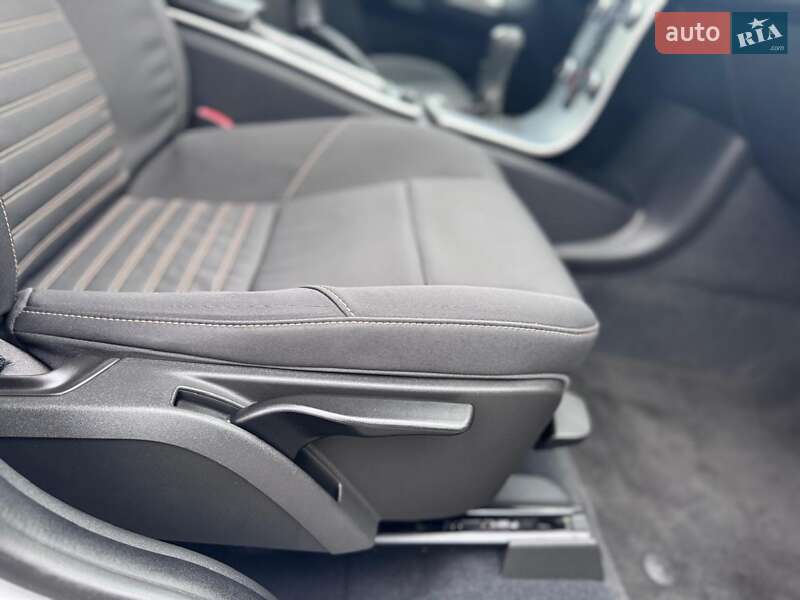 Універсал Volvo V50 2011 в Києві