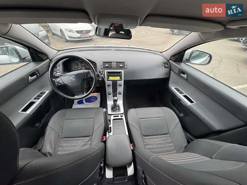 Універсал Volvo V50 2011 в Києві