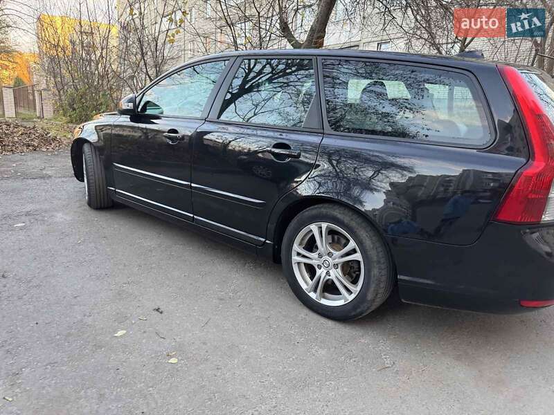 Универсал Volvo V50 2011 в Николаеве