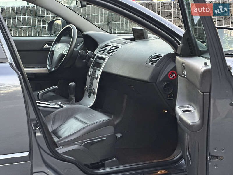 Універсал Volvo V50 2011 в Стрию