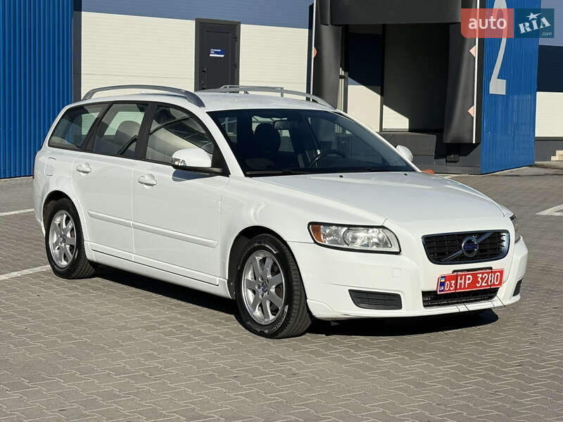 Універсал Volvo V50 2012 в Рівному