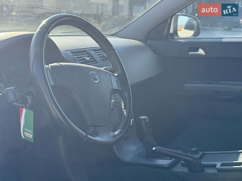 Універсал Volvo V50 2012 в Рівному