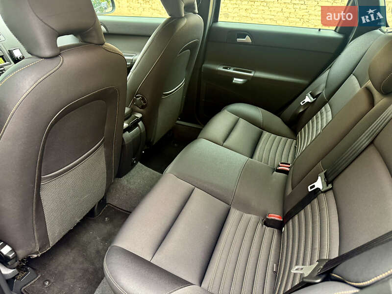 Универсал Volvo V50 2009 в Ровно фото 15 Универсал Volvo V50 2009 в Ровно