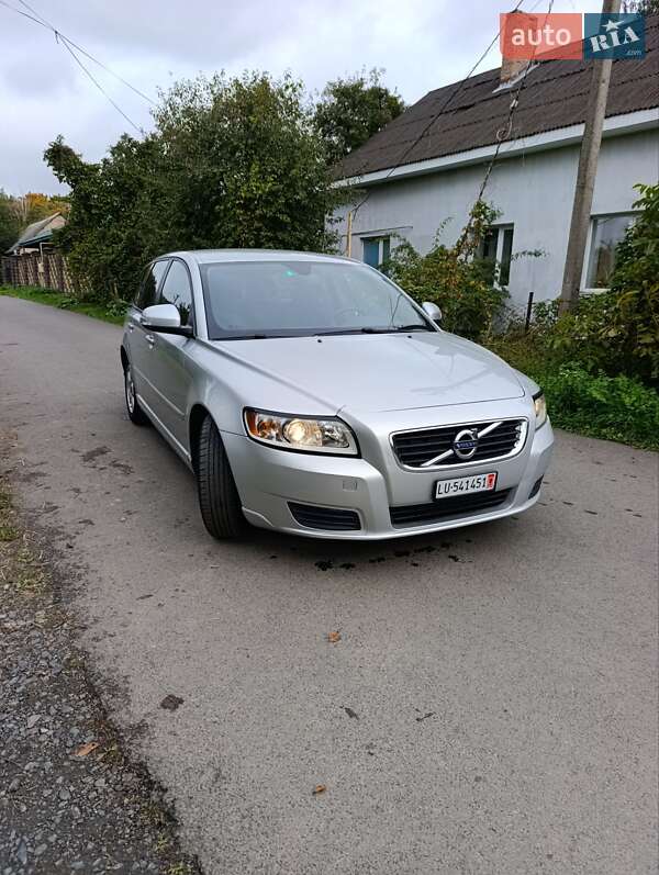 Универсал Volvo V50 2011 в Луцке