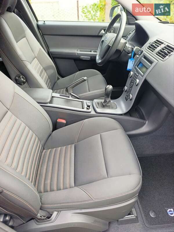 Универсал Volvo V50 2011 в Луцке