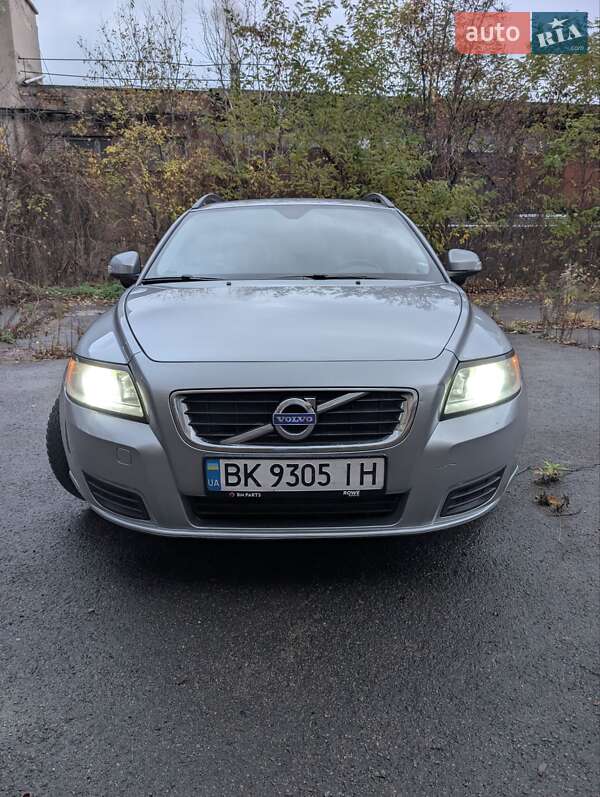 Универсал Volvo V50 2010 в Ровно фото 14 Универсал Volvo V50 2010 в Ровно